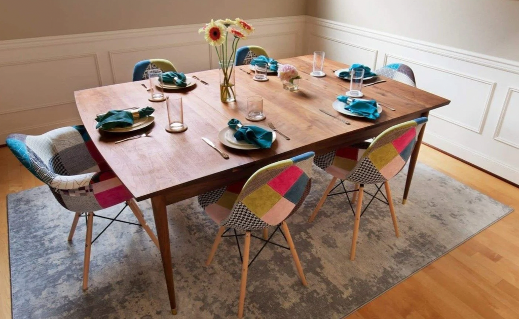 How to Choose a Dining Room Table Size